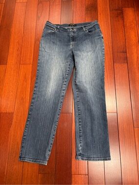 Lee Women's Washed Blue Straight-Leg Jeans Relaxed Fit